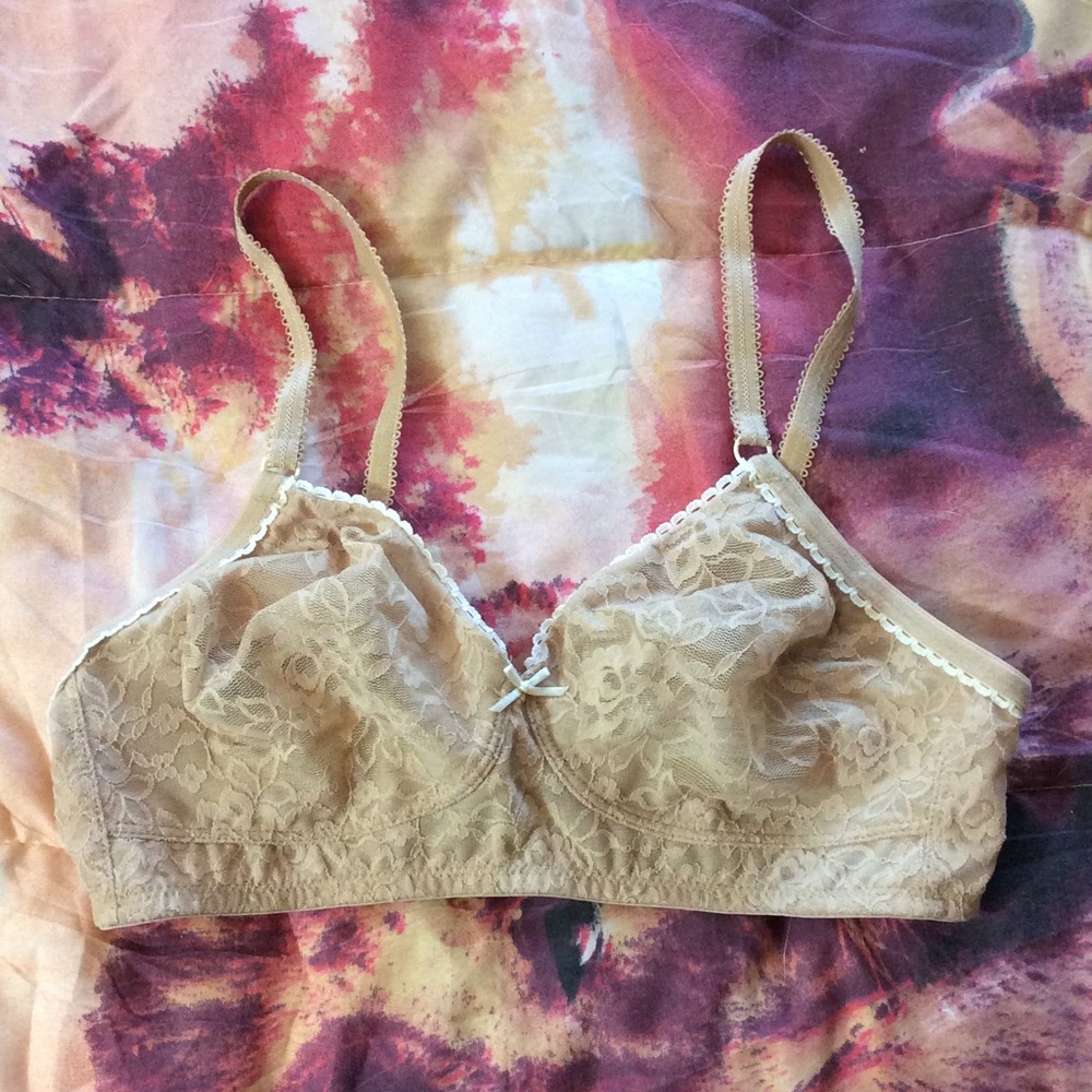 {B.Tempt'd} Nude Bra Size 34D